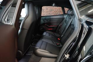 Porsche Taycan vaihtoauto
