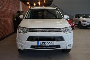 Mitsubishi Outlander PHEV vaihtoauto