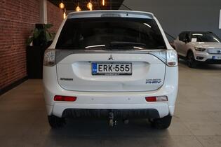 Mitsubishi Outlander PHEV vaihtoauto