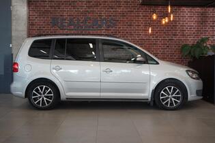 Volkswagen Touran vaihtoauto