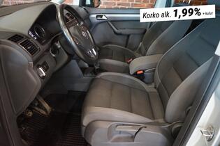 Volkswagen Touran vaihtoauto