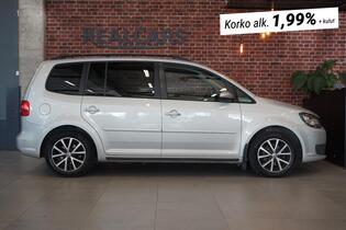 Volkswagen Touran vaihtoauto