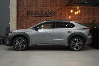 Toyota bZ4X vaihtoauto