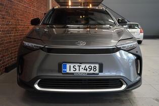 Toyota bZ4X vaihtoauto