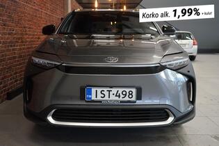 Toyota bZ4X vaihtoauto