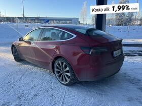 Tesla Model 3 vaihtoauto
