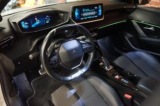 Peugeot e-208 vaihtoauto