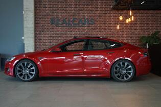 Tesla Model S vaihtoauto