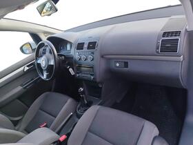 Volkswagen Touran vaihtoauto