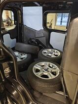 Ford Transit Courier vaihtoauto