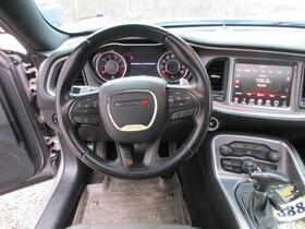 Dodge Challenger vaihtoauto