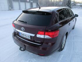 Toyota Avensis vaihtoauto