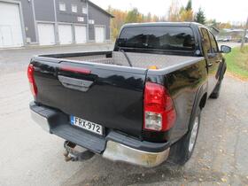 Toyota Hilux vaihtoauto