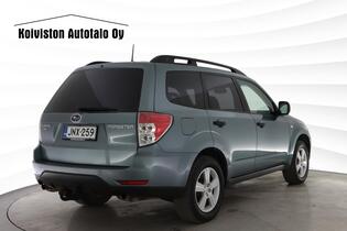 Subaru Forester vaihtoauto