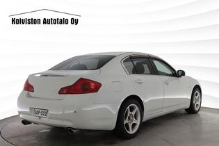 Nissan Skyline vaihtoauto