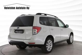 Subaru Forester vaihtoauto