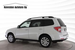 Subaru Forester vaihtoauto