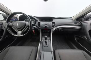 Honda Accord vaihtoauto