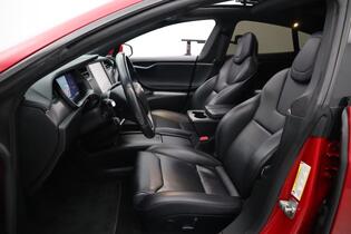 Tesla Model S vaihtoauto