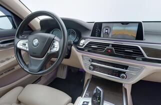BMW 740 vaihtoauto