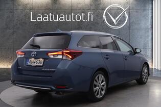 Toyota Auris vaihtoauto
