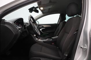 Opel Insignia vaihtoauto