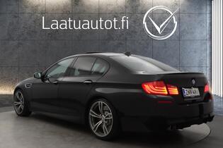 BMW M5 vaihtoauto