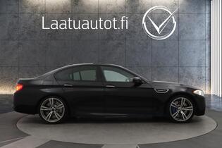 BMW M5 vaihtoauto