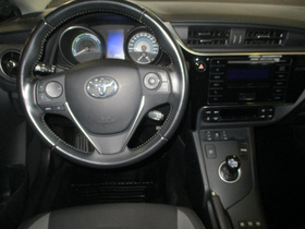 Toyota Auris vaihtoauto