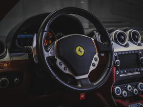 Ferrari 612 vaihtoauto