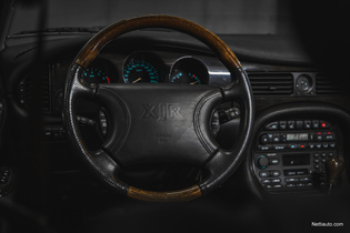 Jaguar XJR vaihtoauto