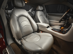 Jaguar XKR vaihtoauto