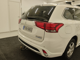 Mitsubishi Outlander PHEV vaihtoauto