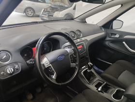 Ford S-MAX vaihtoauto