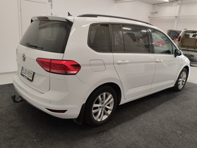 Volkswagen Touran vaihtoauto