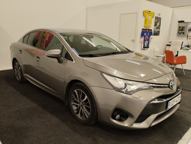 Toyota Avensis vaihtoauto