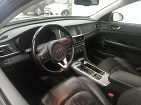 Kia Optima vaihtoauto