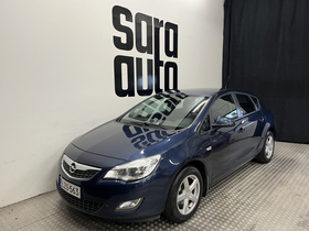 Opel Astra vaihtoauto