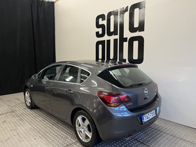 Opel Astra vaihtoauto