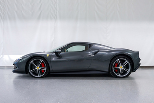 Ferrari 296 GTB vaihtoauto