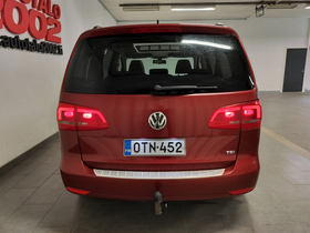 Volkswagen Touran vaihtoauto