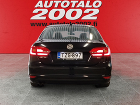 Volkswagen Jetta vaihtoauto