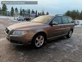 Volvo V70 vaihtoauto