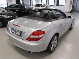Mercedes-Benz SLK vaihtoauto