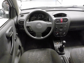 Opel Corsa vaihtoauto