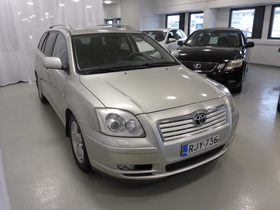 Toyota Avensis vaihtoauto