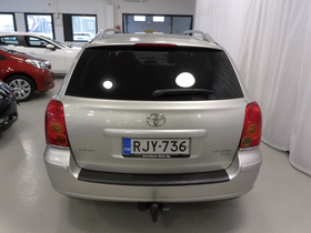 Toyota Avensis vaihtoauto