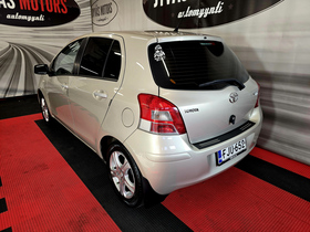 Toyota Yaris vaihtoauto