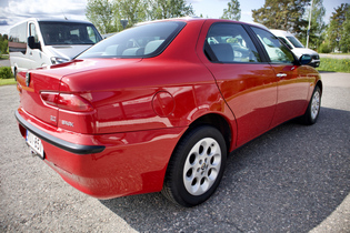 Alfa Romeo 156 vaihtoauto