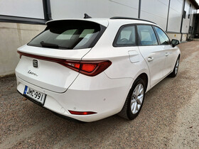 SEAT Leon Sportstourer vaihtoauto